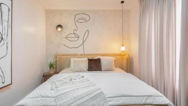 Newly Furnished 1-Bedroom Apartment with PS5